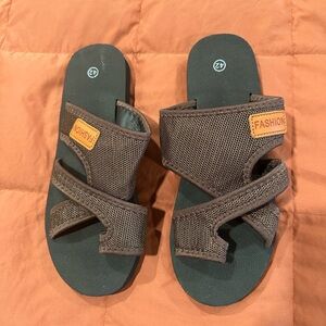 💜 2/$40! Brown Mesh Women's Sandals